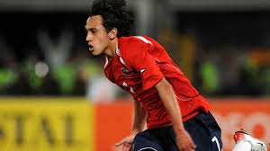 Fabian orellana se acerca cada vez más a chile. A Diez Anos Del Historico Gol De Orellana Ante Argentina Goal Com