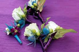 Ansteckblumen Hochzeit Bildergalerie Mit Vielen Schonen Beispielen Ansteckblume Hochzeitsanstecker Lila Und Blau