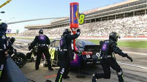 Below are programming information and quotes from fox nascar analysts. 7 Time Champ Johnson Still Searching For Answers In Phoenix Abc News