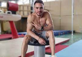 Πλήρης οδηγός από τη στιγμή που θα πατήσετε το πόδι σας στο αεροδρόμιο μέχρι και να μπείτε στο αεροπλάνο. O Leyterhs Petroynias Anaxwrhse Gia To Tokio Sto Aerodromio H Basilikh Milloysh Me Tis Kores Toys Gpop Gr