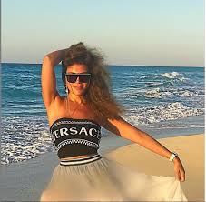 We don't have a biography for ريهام حجاج. Ù…Ù„ÙØªØ© ÙˆØ¹Ù„Ù‰ Ø§Ù„Ù…ÙˆØ¶Ø© 10 ØµÙˆØ± ØªÙƒØ´Ù Ø£Ù†Ø§Ù‚Ø© Ø±ÙŠÙ‡Ø§Ù… Ø­Ø¬Ø§Ø¬ Ø¨Ø¹Ø¯ ØªØµØ¯Ø±Ù‡Ø§ Ø§Ù„ØªØ±ÙŠÙ†Ø¯