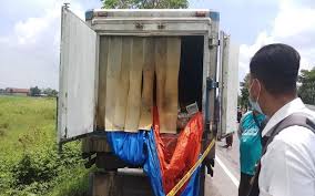 Sep 01, 2020 · tokopedia fuso srikandi per tanggal 1 september 2020, authorized dealer srikandi group telah memperkenalkan toko online fuso srikandi di tokopedia. Misteri Truk Boks Berisi Bangkai Ayam Terparkir 4 Hari Di Jalan Solo Jogja Berbelatung Dan Bau Harianjogja Com