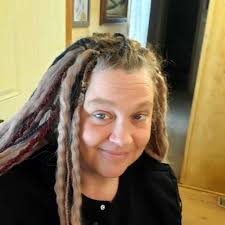 I have these and I need art ideas!!!! I'm using the very tiny ones for  resin. Idk what to do with the rest of them.