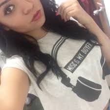 Stream danielaaa512 music