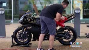 Can You Dry Your Motorcycle With A Leaf Blower Yes You Can