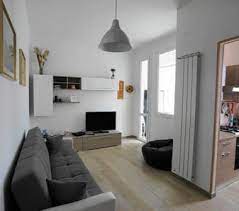 Altezza al trave di 5.70 m.richiesta di 500.000 e. Case In Affitto Da Privati Sarzana Casadaprivato It