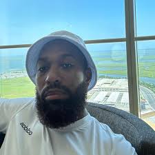 John Holmes II (@johnholmesii) • Instagram photos and videos