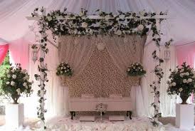 Dekorasi pengantin jogja, diantara dari dekorasi pengantin yang ada, banyak orang saat ini lebih memilih konsep outdoor. Ingin Pernikahan Sakral Dan Istimewa Tanpa Membengkaknya Biaya 9 Trik Ini Akan Membantumu