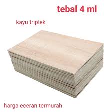 Triplek biasanya terbuat dari bahan dasar kayu yang kemudian mengalami proses perekatan dengan teknik press menggunakan tekanan tinggi. Harga Triplek Tebal Terbaru Agustus 2021 Biggo Indonesia