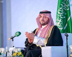 الأمير فيصل بن خالد بن سلطان يرعى حفل تخريج الدفعة الـ 11 من طلاب وطالبات جامعة الحدود الشمالية صحيفة وطني الحبيب الإلكترونية Newsboy Hats Fashion