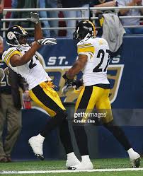 28 Photos & High Res Pictures