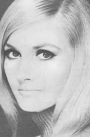 Many happy returns to Lisa Richards, #DarkShadows' Sabrina Stuart, who  turns 78 today.