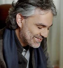 هذا النجم وصل سعر تذكرة حفله إلى 8000 درهم في دبي الجمال نت