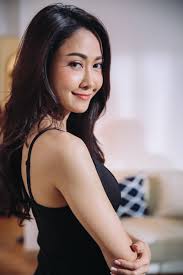 คลับฟรายเดย์เดอะซีรีส์ ตอนโลกใบที่สอง เธอเป็นคนสร้างโลกสองใบขึ้นมาด้วยมือของเธอเอง นำแสดงโดย ยุ้ย จีรนันท์ และสมาร์ท กฤษฏา ดูคลับฟรายเดย์. à¹‚à¸¥à¸à¹ƒà¸šà¸— à¸ªà¸­à¸‡ à¹€à¸£ à¸­à¸‡à¸¢ à¸­à¹‚à¸¥à¸à¹ƒà¸šà¸— à¸ªà¸­à¸‡