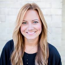 Cora Floyd's Instagram, Twitter & Facebook