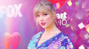 Taylor swift did not dye her hair black. Is Taylor Swift S Pink Hair Floral Taylor Swift Merchandise A Big Sign For Her New Album Access