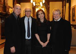 I'm bee and i'm a brazilian director, designer, animator and illustrator based in stockholm. File Cfk Junto A Dario Grandinetti Juan Leyrado Y Jorge Marrale Jpg Wikimedia Commons