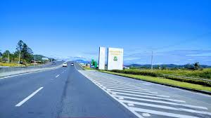 If you describe a person or their behaviour as brusque , you mean that they deal with. Brusque Sc Domingo Dia 07 06 2020 Youtube