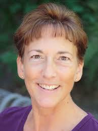 Lisa Tunnell's Instagram, Twitter & Facebook