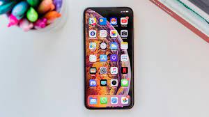 Here are some of the apple iphone xs max pros and cons for you to consider before buying it. Iphone Xs Max Review Supersize Me Macworld Uk