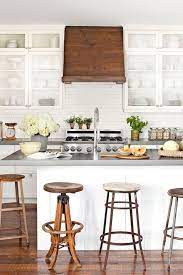Stanisci design manufacturers high quality american made custom range hoods and arched valances for kitchen professionals throughout the us and canada. 15 Gorgeous Kitchen Range Hoods That Are Eye Candy Not Eyesores The Most Beautiful Kitchen Hoods We Ve Ever Seen