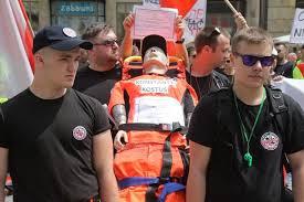 Ustawy o samorządzie i zawodzie ratownika medycznego. Protest Ratownikow Medycznych We Wroclawiu Pochowali Konstantego Kostusia Zdjecia Gazeta Wroclawska