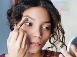 How to do your eyebrows the right way including correcting thin brows and shaping perfect brows. 8 Mistakes You Re Making When You Fill In Your Eyebrows Self