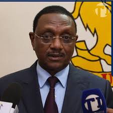 Le ministre des affaires étrangères tchadien, Mahamat Zene Cherif a tenu à  rappeler la gravité de l'incident à la délégation centrafricaine. Selon  lui, la volonté de vouloir calmer les tensions ne ...