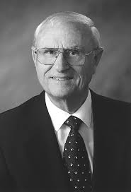 Fred Wells helped lead ice cream maker during era of major growth;  remembered for charitable spirit