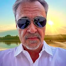 What are bass biting at Lewis Smith Lake?