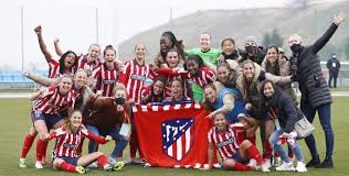 Real madrid femenino players posed alongside president florentino perez on friday morning at the club's training ground in valdebebas for the women team's first ever official picture. Atletico Madrid Femenino Gain Revenge Against Real Madrid Femenino In Madrid Derby Football Espana