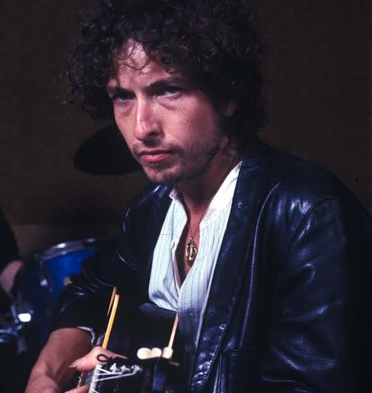 Biography - Bob Dylan Center | Tulsa, OK