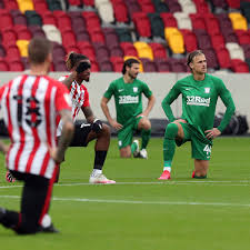 Brentford community stadium 18.250 места. Brentford Players Decide To Stop Taking The Knee Before Matches Brentford The Guardian