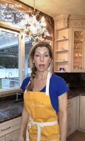 Shereen from CookingWithShereen is an absolute MILF - Reddit NSFW