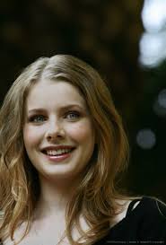 Picture Of Rachel Hurd Wood Sonrisa De Mujer Lauren Ambrose Amanda Alice