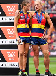 Chelsea is currently in her 9th year studying for her teaching degree! Chelsea Randall Tears Acl At Crows Aflw Training The Advertiser