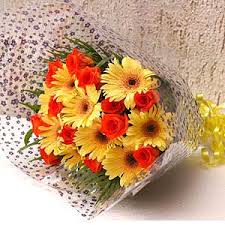 Winni follows a unique tracking system that helps you know exactly where we are with your order. 24 Red Yellow Rose And Gerbera Send Flowers Online Flowers Order Flowers Online