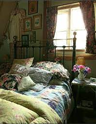 Pin On Cozy Bedrooms Farmhouse Rustic Brocante