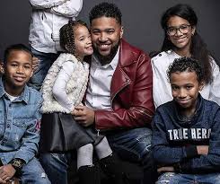In de docusoap een huis vol staat het bijzondere leven van de gezinnen baumgard en deijs centraal. Jennie Jelies Ik Wil Wel Vijftien Kinderen