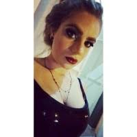 30+ perfis com “Julia Anselmo”