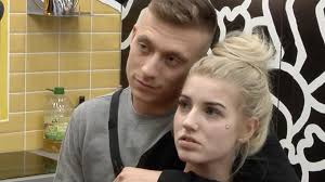 ValóVilág: Két hónap után Merci és Moh is szexeltek | 24.hu