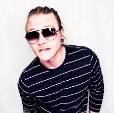 Donny Evans (@donnyevansmusic)