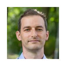 Dr. phil. Charles Lowe