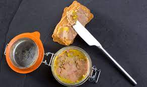 Il fatto di essere a conoscenza di come venisse preparato il foie gras non aveva. Foie Gras Una Leccornia Controversa