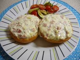 Pikante Partybrotchen Mit Creme Fraiche Ein Sehr Schones Rezept Mit Bild Aus Der Kategorie Kalt 127 Bewertungen O 4 Partybrot Fingerfood Rezepte Fingerfood
