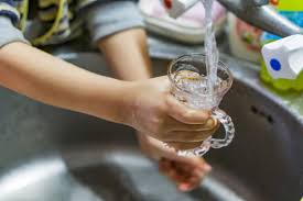 L'eau provient d'un puits de surface, elle semble avoir plus de fer solide que dissout. L Eau Potable Sa Definition Ses Origines Ses Criteres De Potabilite Et Ses Traitements Centre D Information Sur L Eau