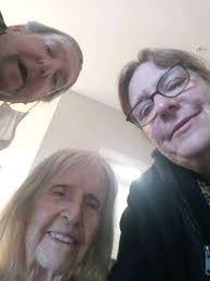 Irene Parenteau's Instagram, Twitter & Facebook