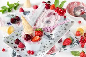 Glace Marbree Aux Fruits Rouges Recette Glace Recette Glace Recettes De Creme Glacee