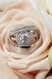 An Opulent Spring Wedding With Timeless Elegant Decor In Chicago Inside Weddings Traditional Wedding Rings Engagement Ring Photography Bridal Engagement Rings