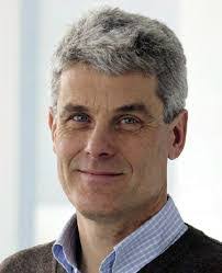 Arno Lutz's Instagram, Twitter & Facebook